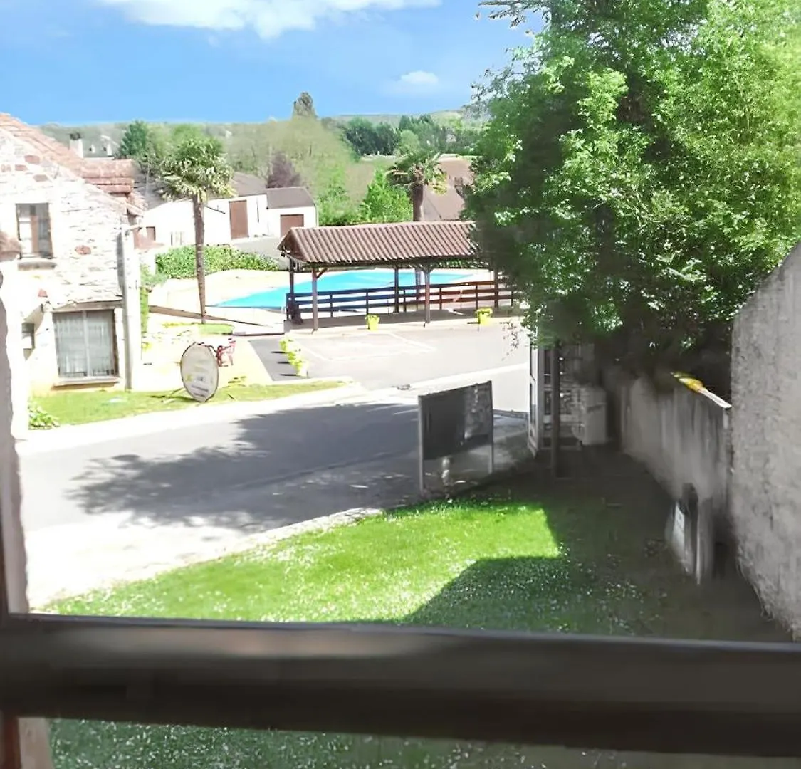 Maison Charmante A Lavercantiere Avec Piscine Partagee France