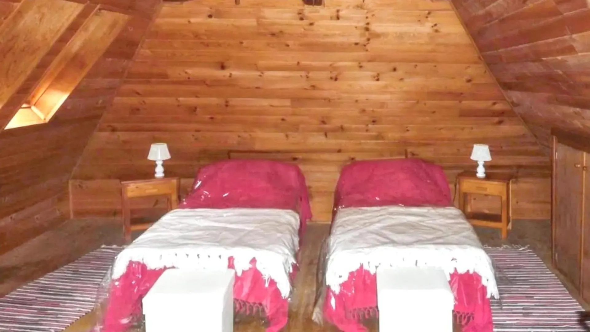 Holiday home Maison Charmante A Lavercantiere Avec Piscine Partagee France